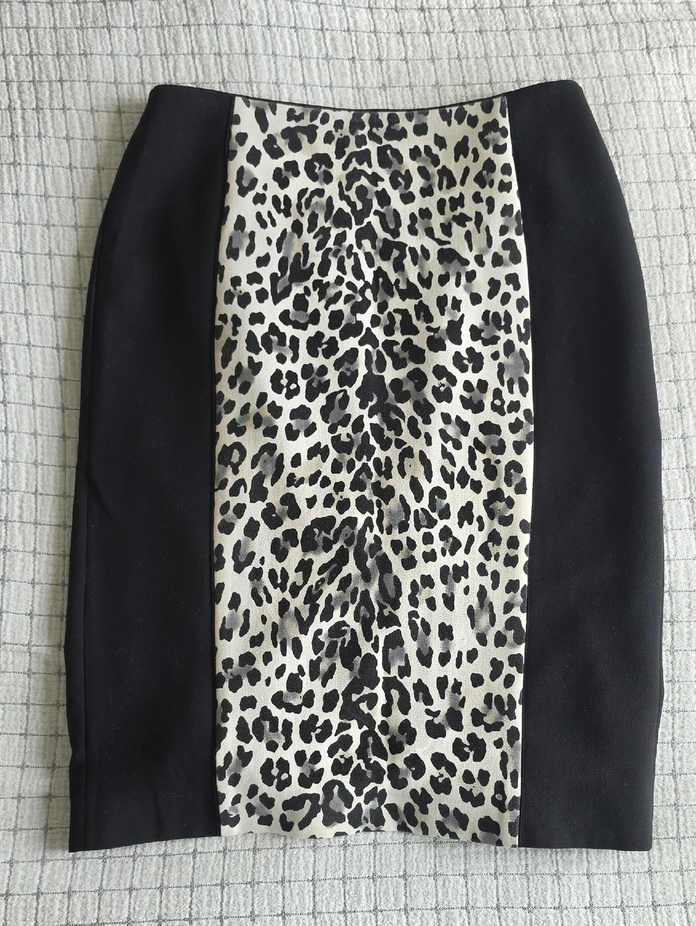 White House Black Market Leopard Pencil Skirt